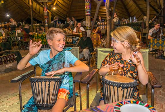 BOMA Dinner & Drum Show | Alwa Africa